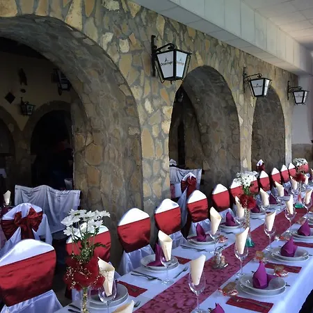 Kastely Fogado Pensión