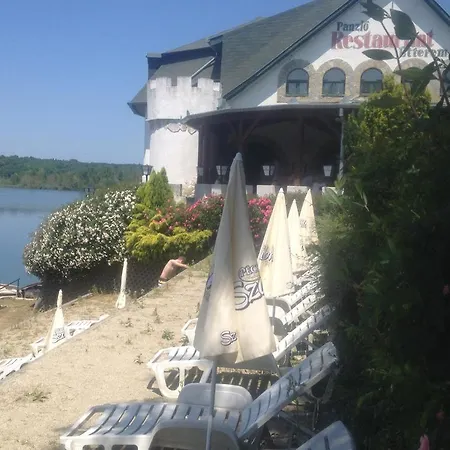 Kastely Fogado * Gyékényes