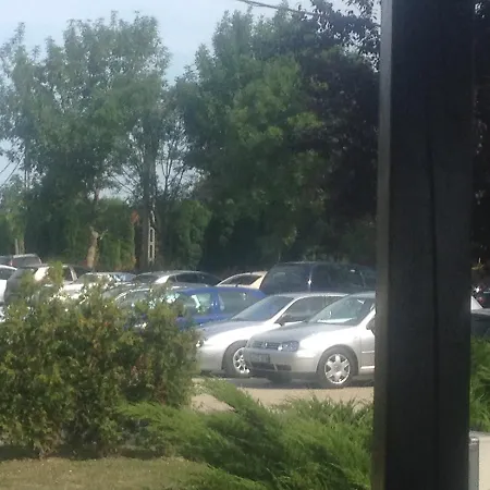 Kastely Fogado * Gyékényes